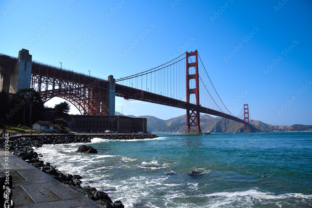 Naklejka premium The Golden Gate Bridge and Fort Point seen from Marine Dr - San Francisco, California
