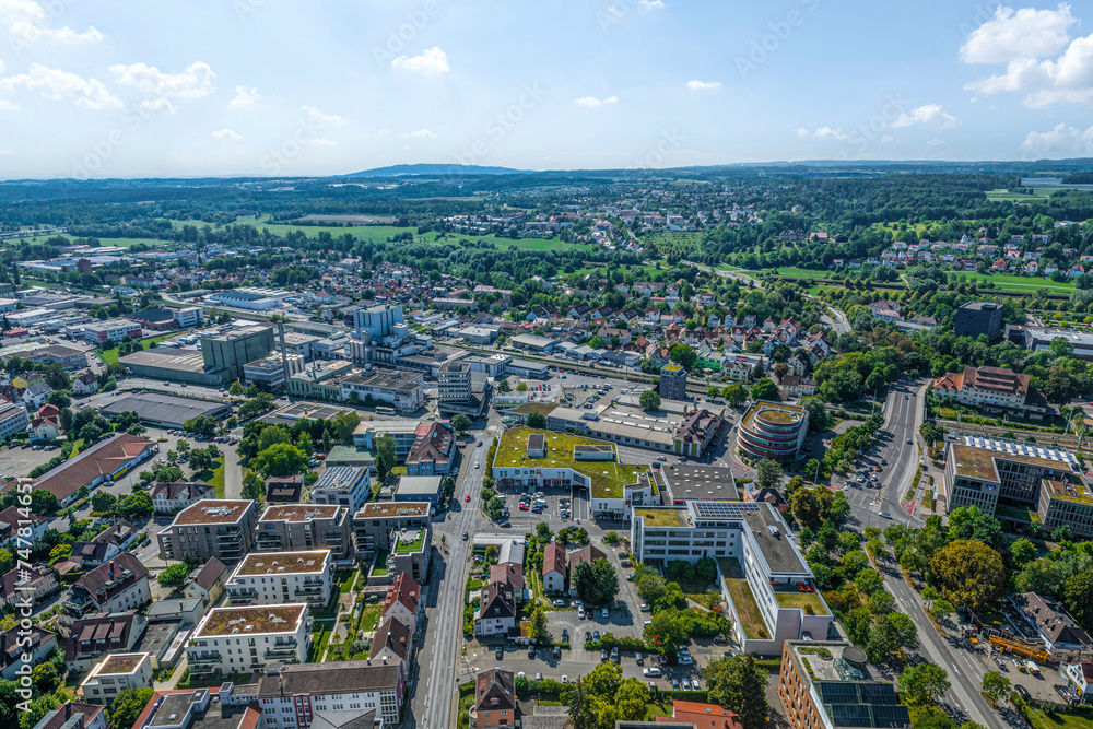 Ravensburg in Oberschwaben von oben, Ausblick über die westlichen Innenstadtbezirke ins Schussental