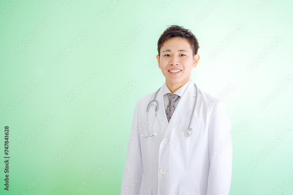 緑背景と医療従事者 緑背景と医療従事者