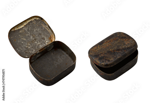 Open and closed Vintage Metal Box (clipping path)