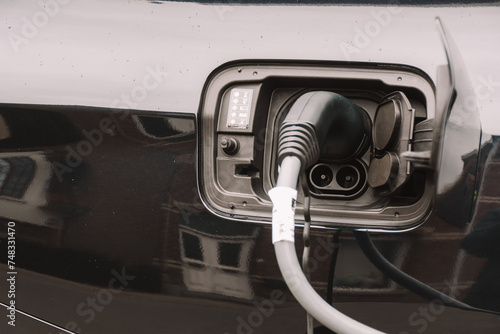 electric plug and cable,charging an electric car