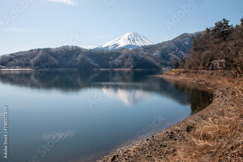 河口湖から見た富士山