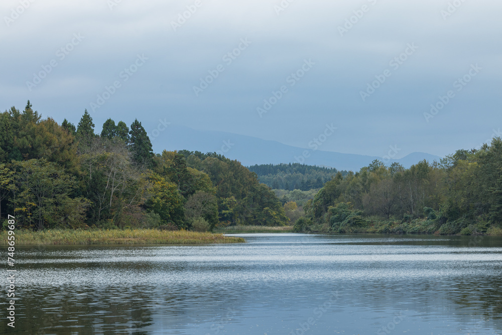 日本　青森県北津軽郡にある津軽富士見湖の風景
