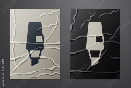 White Marker pen icon isolated on crumpled paper background. Paper art style. Vector