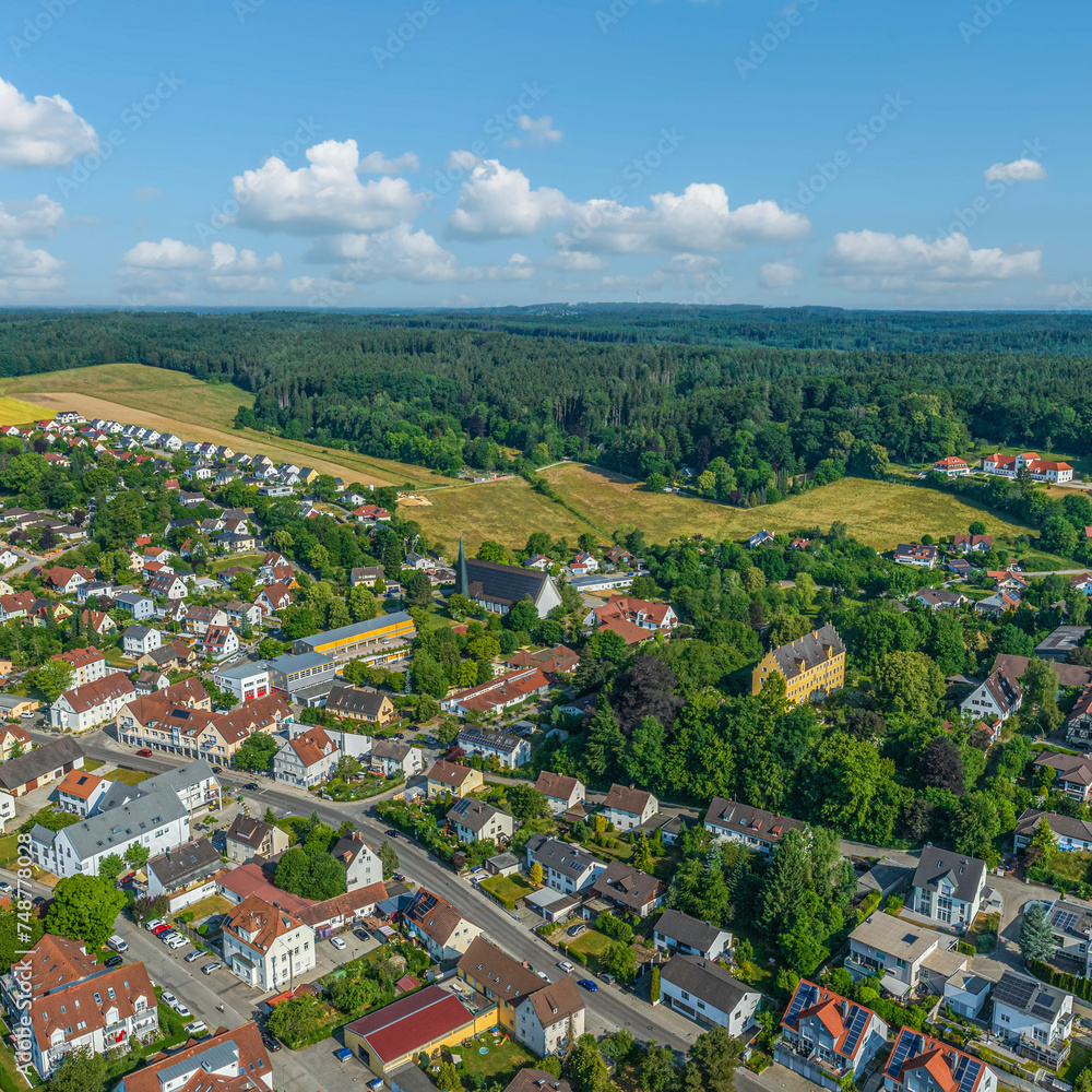 Blick auf Aystetten im Naturpark Westliche Wälder nahe Augsburg Blick auf Aystetten im Naturpark Westliche Wälder nahe Augsburg