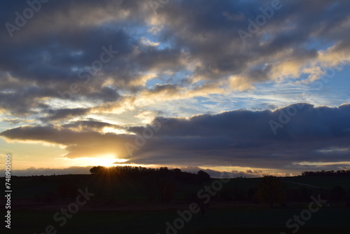 Fototapeta Naklejka Na Ścianę i Meble -  winter sunrise sky