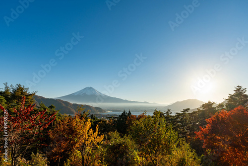 富士と河口湖 © 恵太 近藤