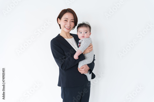 赤ちゃんとワーキングマザー