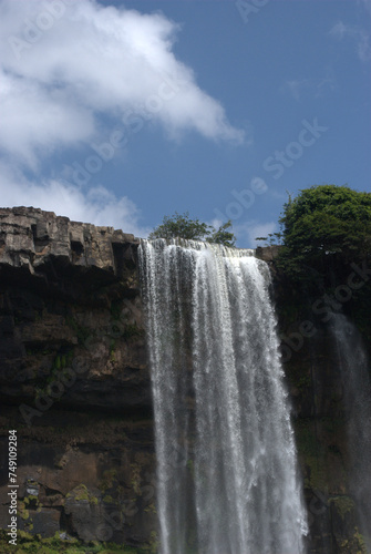 Rios peque  os inmensos de aguas claras de aguas turbias una gran bendicion tener el agua 