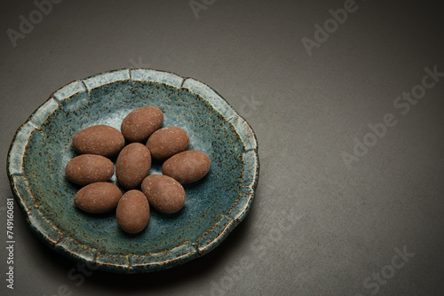Fotografija Delicious almond chocolate with just a hint of saltiness and a crispy texture