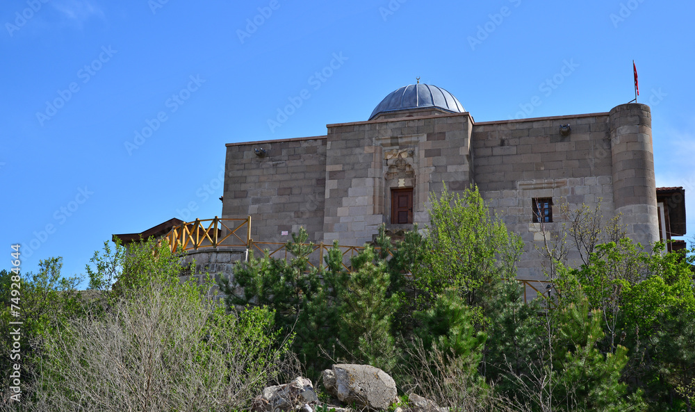 Located in Cankiri, Turkey, Tas Mescit was built during the Seljuk period.