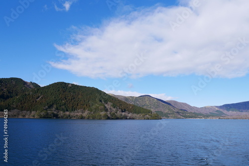 Fototapeta Naklejka Na Ścianę i Meble -  view of the lake