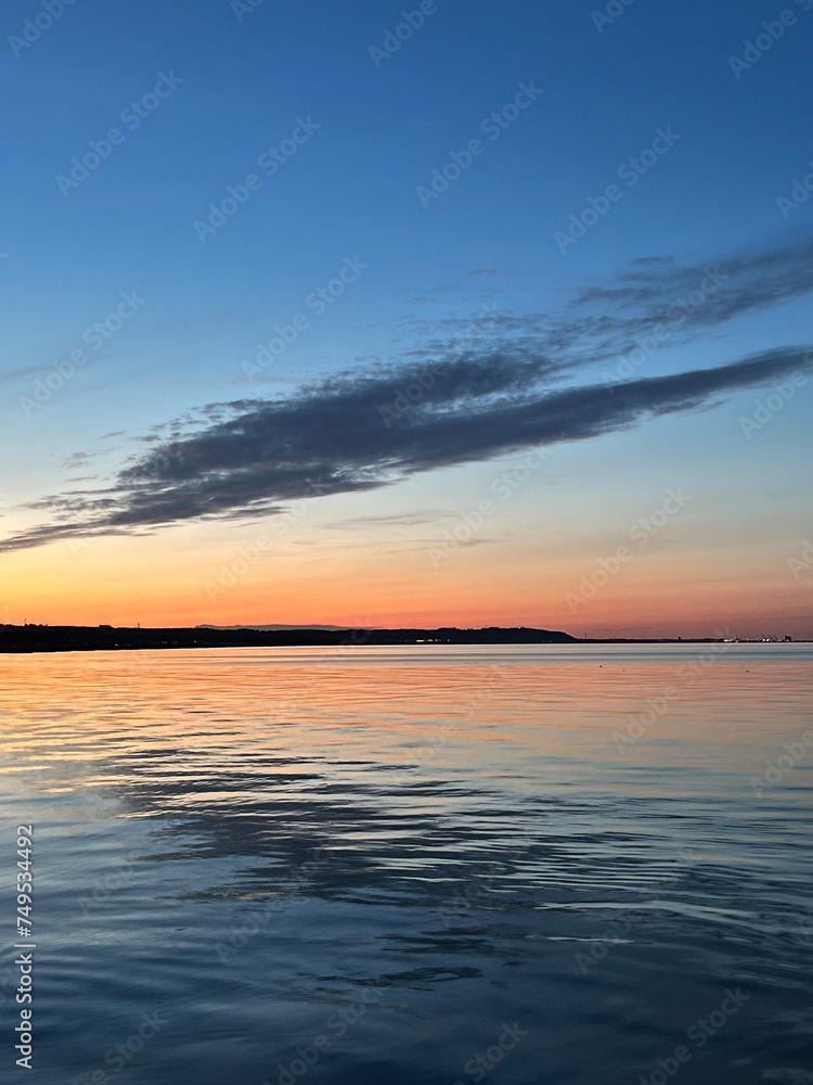 Obraz premium sunset over the sea