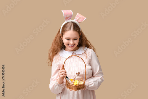 Beautiful young happy woman...