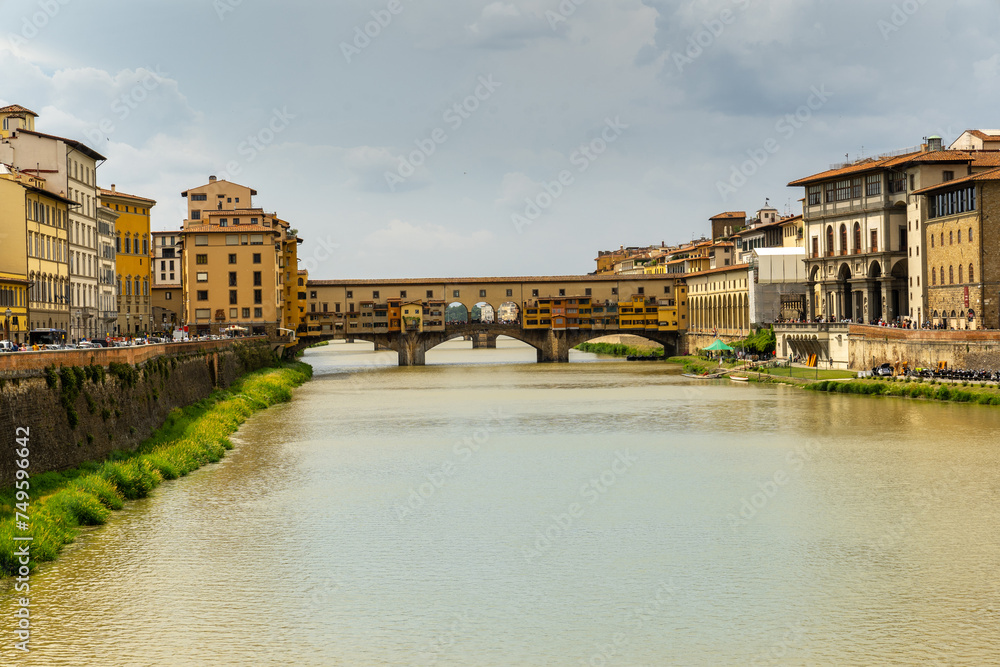 Florence, Tuscany. Ponte Vecchio (Holy Trinity) medieval stone bridge over the Arno river. Italy