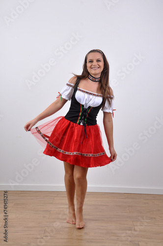 Wallpaper Mural Propaganda Com Espaço Da Cópia Formato Da Bandeira Empregada camponesa anúncia oktoberfest, tradicional festa alemã  Torontodigital.ca