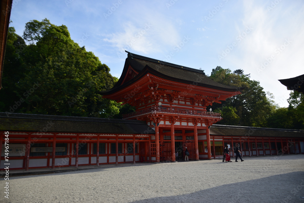 朱色が美しい京都の下鴨神社