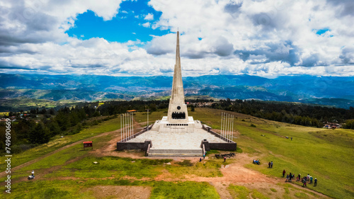 Fotografie Pampa de Ayacucho - Obelisco (Perú)