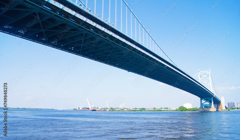Fototapeta premium Franklin Bridge, Schuylkill River, Philadelphia, Pennsylvania, United States