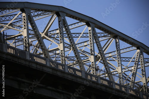 steel construction bridge in Vancouver © Marcel