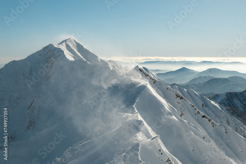 美しい冬山の景色