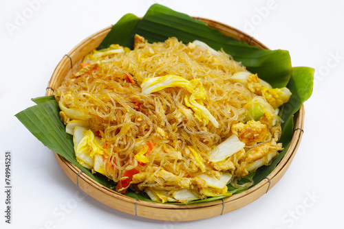 Fényképezés Stir-fried glass noodles with egg