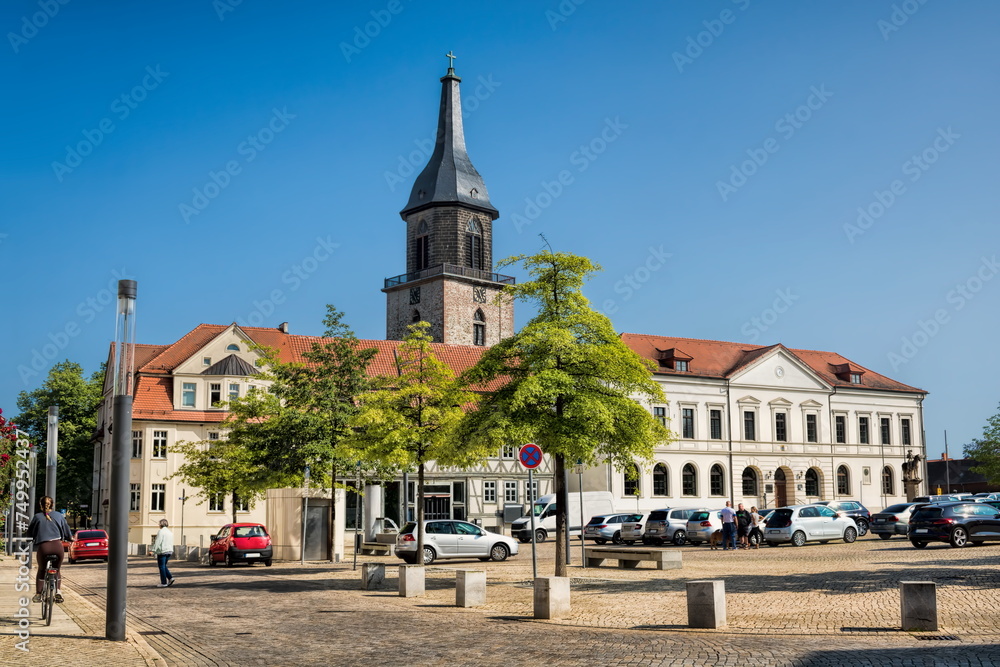 haldensleben, deutschland - altes rathaus mit turm der marienkirche