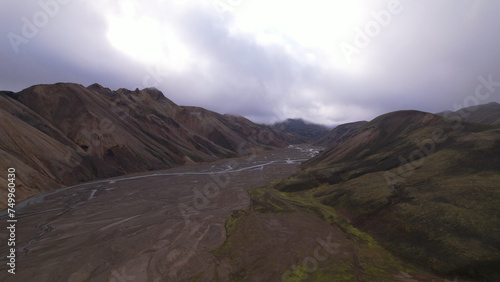 Obraz na płótnie Landmannalaugar is a location in Iceland's Fjallabak Nature Reserve in the Highlands. It is on the edge of the Laugahraun lava field. This lava field was formed by an eruption in 1477. w salonie
