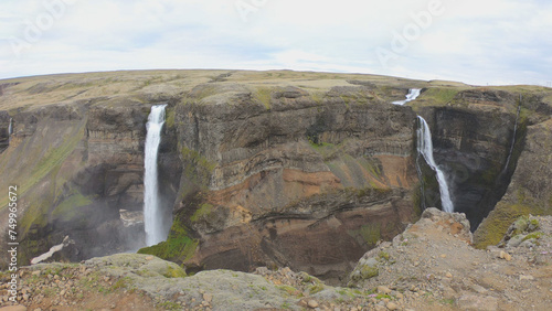 Obraz na płótnie Haifoss and its neighbour Granni. Háifoss, or the 'High Waterfall', is a waterfall in Fossárdalur valley, innermost of Þjórsárdalur valley, in South Iceland. w salonie