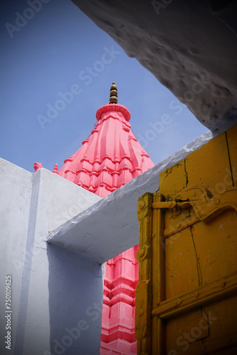 Temple hindou, Inde du Nord, Rajasthan, temple rose, Pushkar