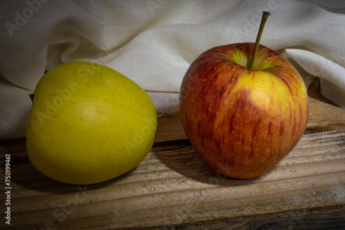 Fruit compositions with the light painting technique photo