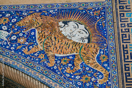 Detail at Sher-Dor Madrasah