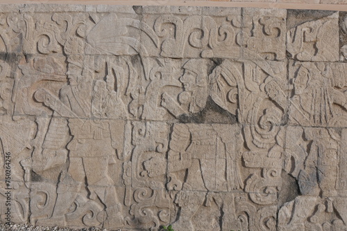Wandfries Maya Ruinen in Chichén Itzá in Mexiko auf Yucatán