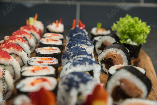 Orientalne rolki sushi