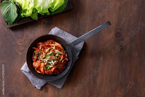 This is a delicious and hearty Korean dish of stir-fried pork (제육볶음). The pork is tender and flavorful, and the vegetables are cooked to perfection. It is perfect for a quick and easy meal or a party 