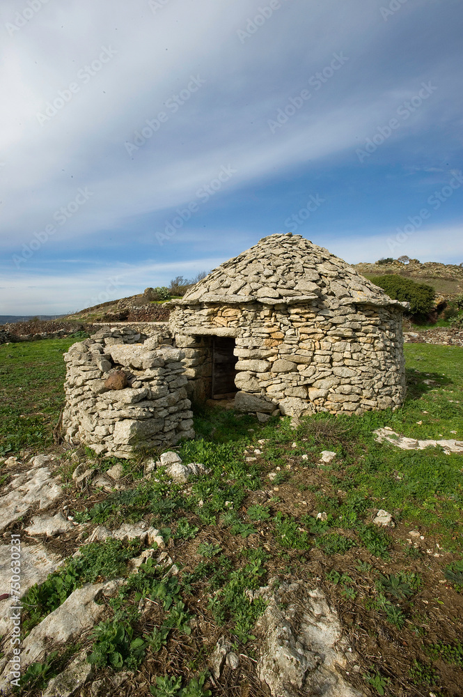 old house in the countryside: Pinnetta. Shepherd's hut. Between Giave and Bonorva. SS, Sardinia. Italy old house in the countryside: Pinnetta. Shepherd's hut. Between Giave and Bonorva. SS, Sardinia. Italy