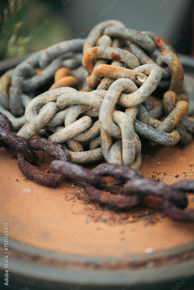 Fototapeta premium old chains