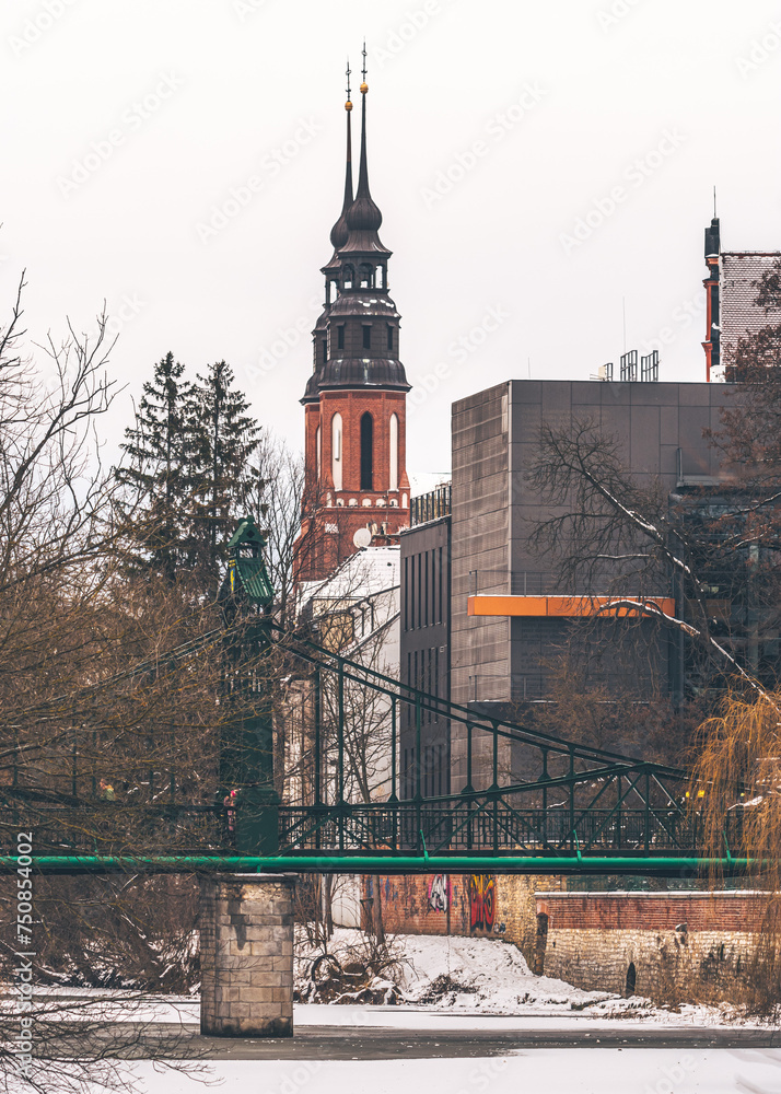 Obraz premium wieże katedry w Opolu (Polska)