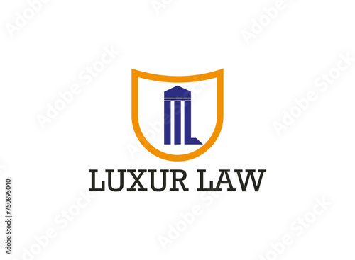 Law office logo. The judge, Law firm logo template, law school set of vintage labels. full vector badge and easy to edit able. Lawyer office emblem icon vector illustration
