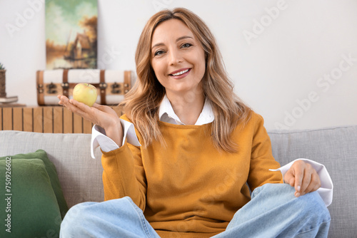 Mature woman with tasty app...