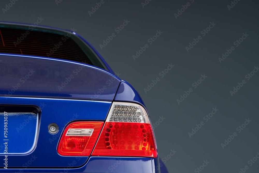 Obraz premium Passenger side brake light