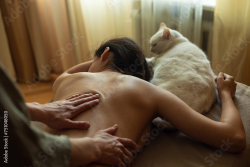 spinal massage photo