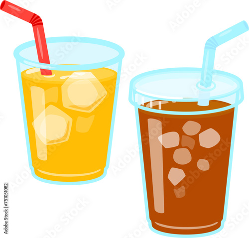 使い捨てのプラスチックカップに入った飲み物