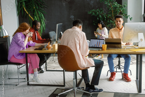 Freelance computer businesspeople workstation headquarter productivity