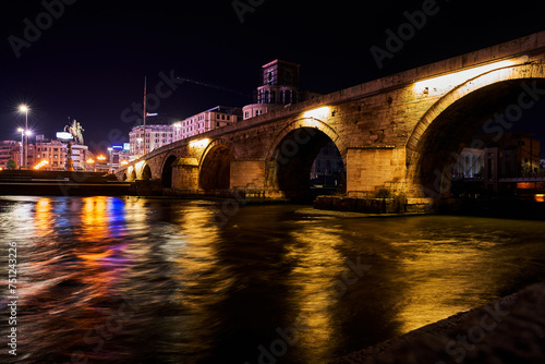 Old bridge at night © PekkaLinna