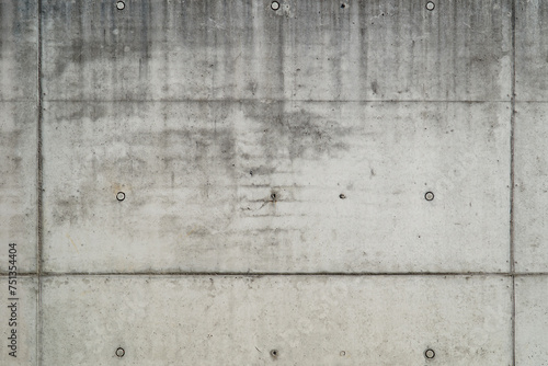 Concrete wall with round wholes