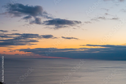 日の出の地球岬
