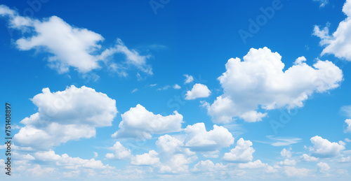 blue sky with white cloud background. blue sky with cloud closeup © Pakhnyushchyy