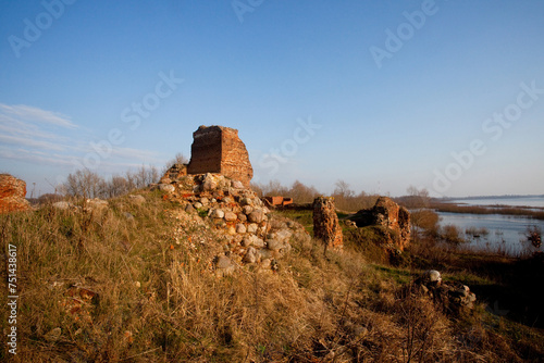 Szlakiem zamków - ruiny zamku gotyckiego, Bobrowniki, Poland