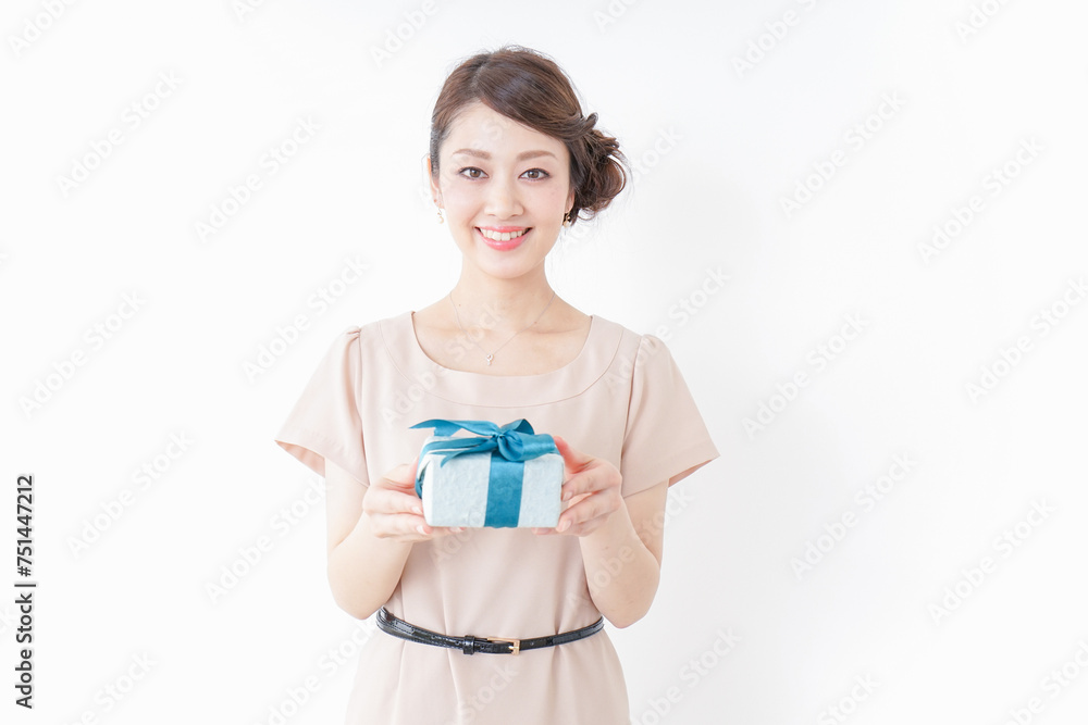 プレゼントと女性 プレゼントと女性
